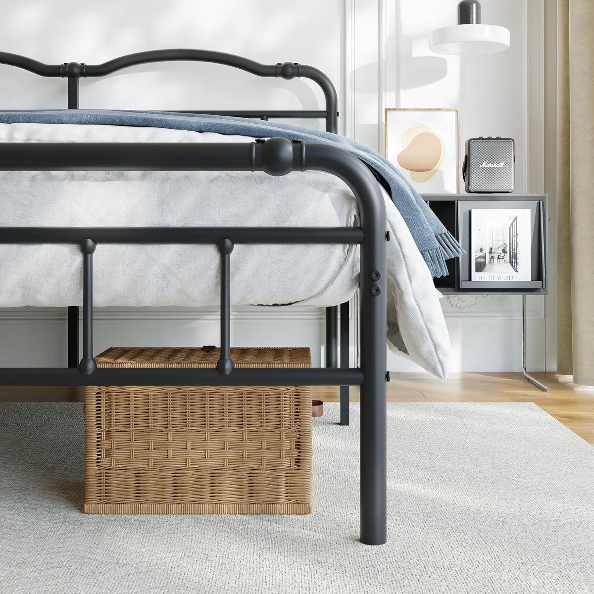Queen Size 18 Inches Metal Bed Frame with Headboard T8579