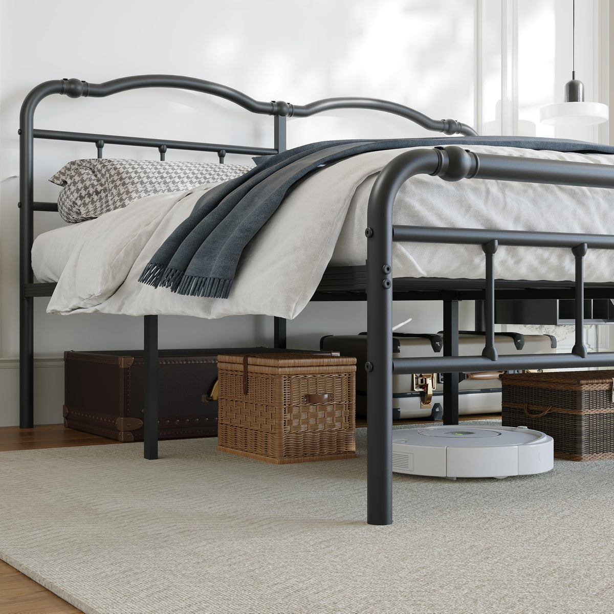 Queen Size 18 Inches Metal Bed Frame with Headboard T8579